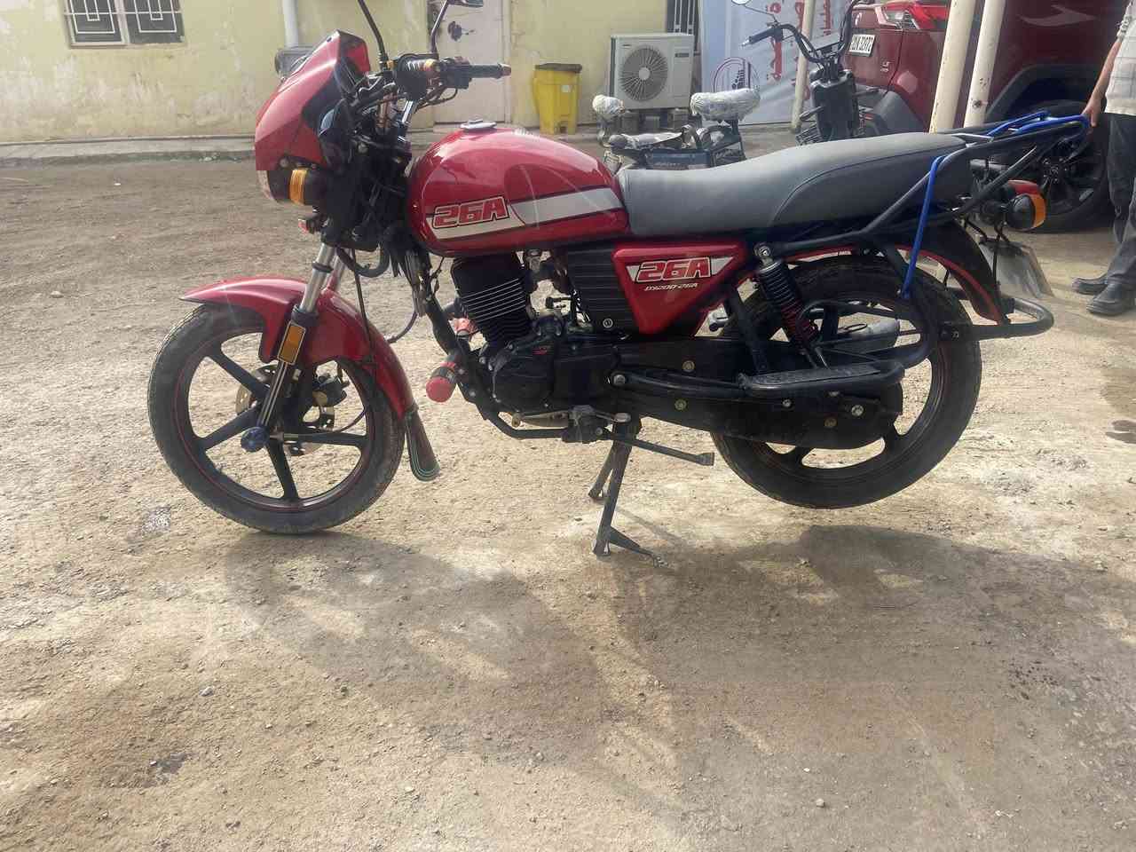 دراجة دايوان للبيع موديل 23 مكينة 150 اوراق كاملة سحب نظيفة مناقصه شي مكاني شهربان سعره 1300 وبيه مجال بسيط الشراي يتصل  ***********
