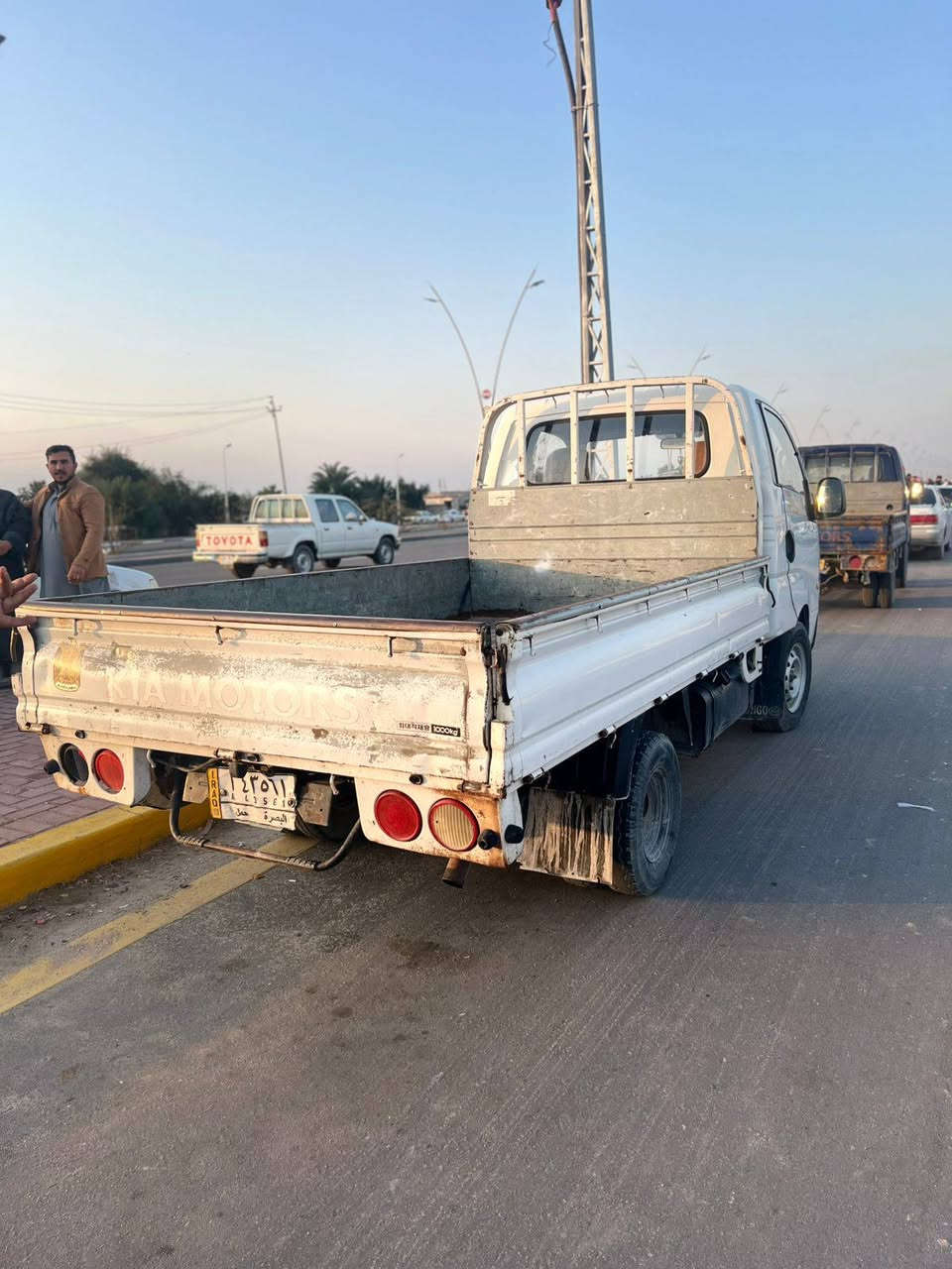 السلام عليكم كيه لبيع موديل 2013 رقم بصره مشروع وطني تحويل مباشر جاهزه مكينه وكير  وشاصي كهربايات شغاله مكان السياره بصره سعر 75 رقم شاصي واضح 
***********
