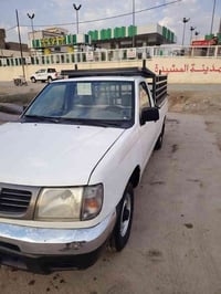 نيسان موديل ٢٠٠٢ رقم واسط مكان السياره بَغَداد مكلف بل نشر 07739675699