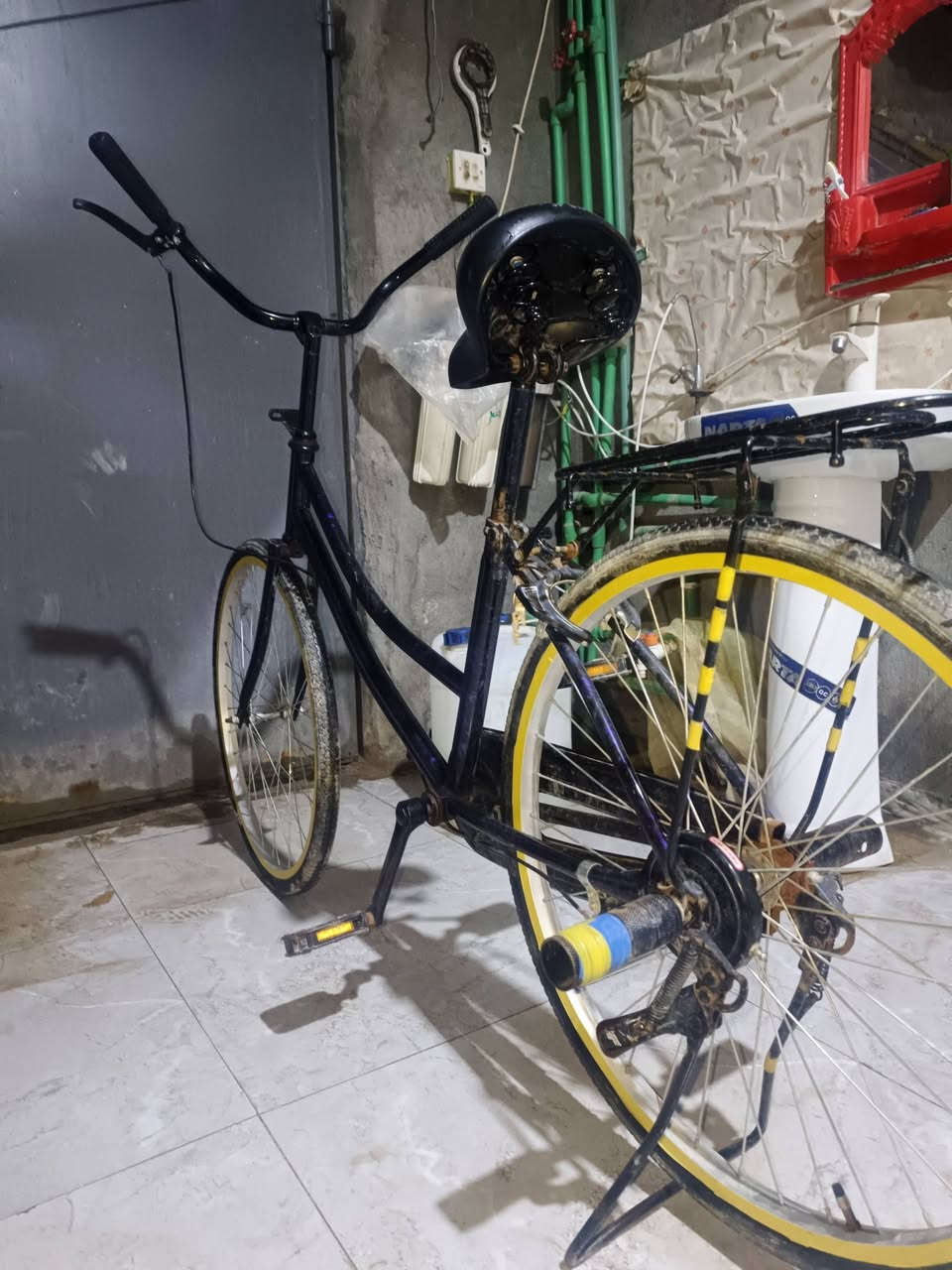 بايسكل للبيع مختم كله كامل مابيه نقص برغي وياه جاملاغته السعر 120 وبيه مجال مكان حي الفداء الناصريه


**إذا كنت صاحب هذا الإعلان وتريد حذفه لأي سبب، رجاءا أرسل رسالة إلى الدعم الفني**