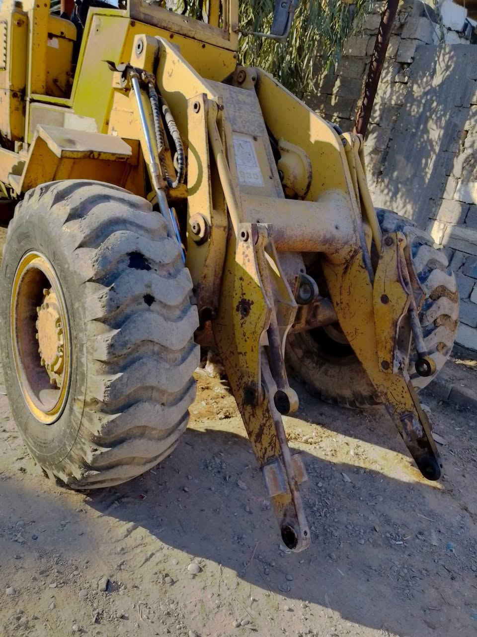 شفل كتربلر 930 موديل 79 كتاب مزايده ***********
