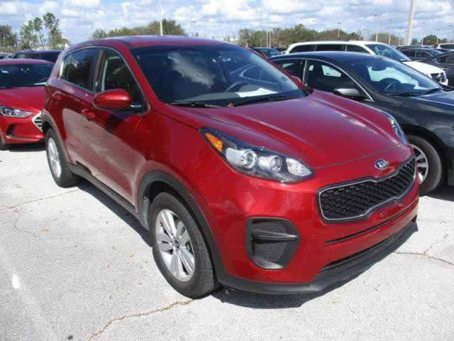 سبورتج موديل 2017 شاشة كامرة دوراة حساسات خلفية
لون خمري لماع سيارة نظيفة جداً ومال بيت علي ايدي 
كلشي بيه بلادي 
بيه شوية تلحيظات بالدعامية الأمامية
وبعد بيه مواصفات  مثل انظمة قيادة 3
مثل تحديد مسار وتنبيهات وغيرها +
*********** مكلف بل نشر سعرها 165
