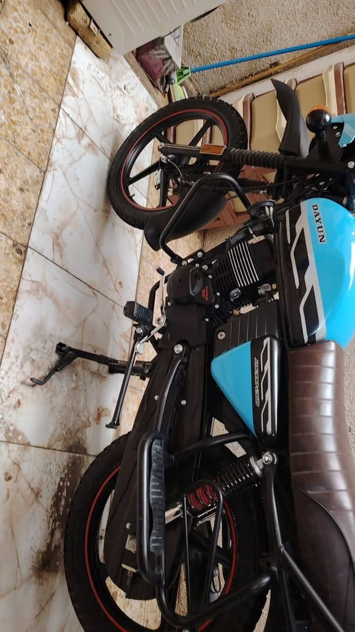 رايدهاا بمليونين و400
الدراجة جديده فول كل نقص 
مابيهاا 
عنواني ناصرية مركز 
وهذا رقمي ***********وبي واتساب ناصرية, ذي قار
