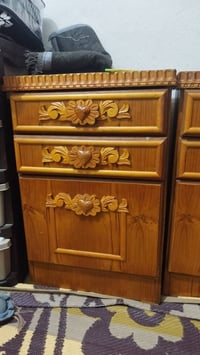 غرفه اخشاب عراقي لل بيع مستخدم 6 شهر  سعر اتصل عل رقم 07517871602