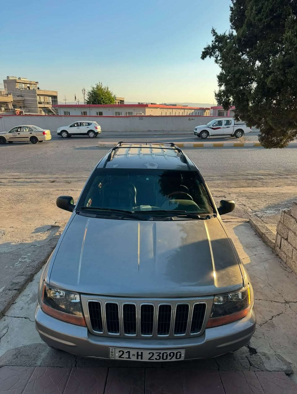 Jeep cheroke
جێب چیرۆکی 
مۆدێل (٢٠٠٠)
سەیارەکە ڕەقەم سلێمانیە 
سەنەوی تازەیە
سەیارەکە گێڕو مەکینەو دەبڵاکسلی بە شەرت
نرخ(٧٥)گەڵاو مەعامەلە
بۆ زانیاری زیاتر پەیەوەندی بکە بە(***********)
