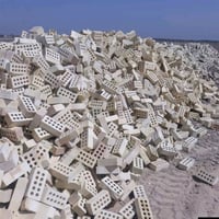 ‏تجهيز افضل انواع الطابوق درجة أولى شرط الفحص ‏تجهيز كافة البنايات وال...