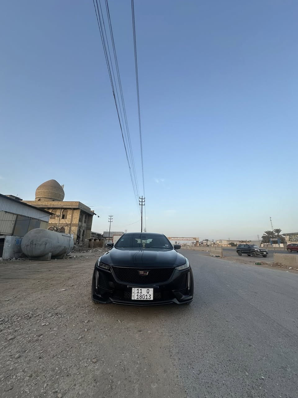 السلام عليكم كاديلاك cT5 موديل 2023ماشيه 18 حادثها 3قطع لغد شواصي كفاله سياره نص فول مكينه 2000تيربو سياره حيل جديدا السعر 180بيها مجال بصيط  *********** رقم مكاني بغداد الدوره
