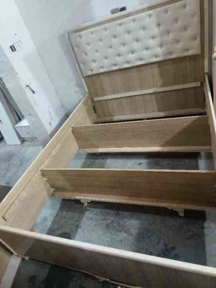 سریرنفرین للبیع شغل نجار سعر 100الف عنوان کرکوک بارودخانە
***********
*********** كركوك
