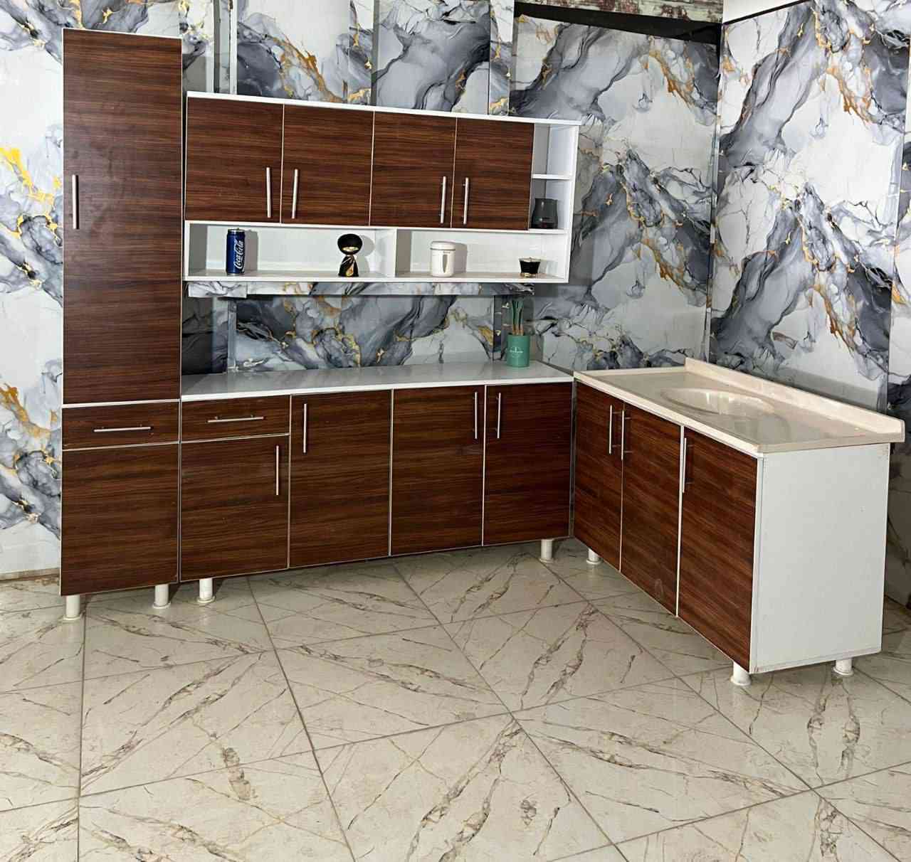 كاونتر خشب تركي mdf 
قياس مترونص ارضي مع ملحق متر ونص  مع فاترينا  والسنك مترو20

السعر  325الف 

ارتفاع ارضي 80 سنتيم 
عرض ارضي متر ونص
عمق ارضي 41سنتيم 

ارتفاع سنك 82 سنتيم مع مرمرة 
عرض سنك متر وعشرين 
عمق سنك 50 سنتيم 

ارتفاع ملحق 70 سنتيم 
عرض ملحق متر ونص
عمق ملحق 30 سنتيم
للحجز والرد 
السريع مراسله 
واتساب فقط ***********
