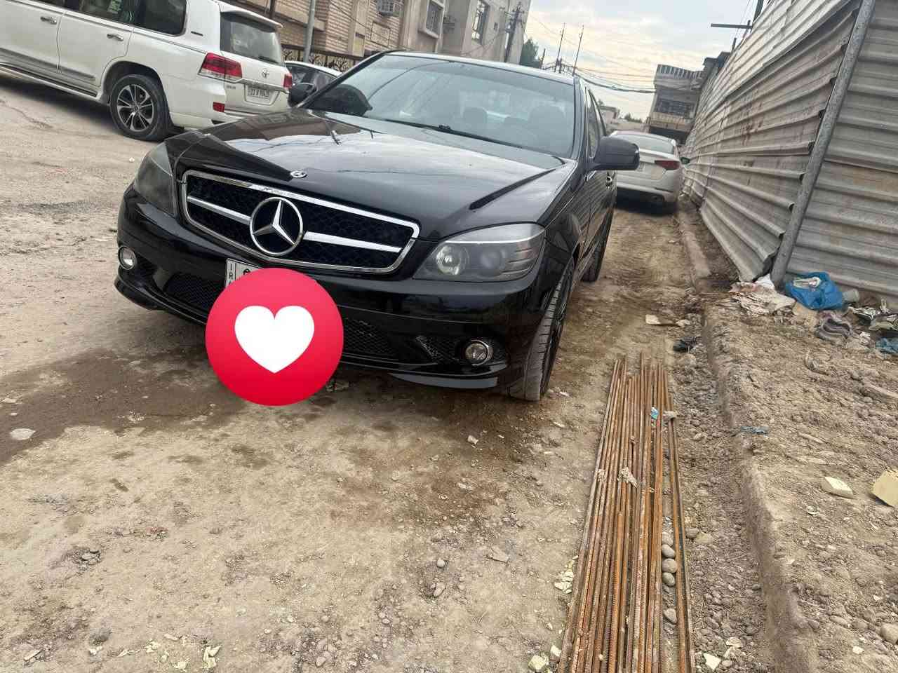 السلام عليكم. مارسدس سي ٣٠٠ 2010 ادوووات ادوووات كص جنطة لحيم باجات  شرط ترايك ٢٠٠ فول الفول. البارحه كملت السيارة كلش جديدة  وفوول للاخير فتحة بصمة جلد اسود. ملكي. مكينه ٦ سلندر دبل. خرطوم  بدون تيربو ارغب. مكينه بالمارسدس.  كير ومكينه بالكارتون. كفالة برغي. ممفتوح منهن.  صالنصة رياضيه جتي بيهه من امريكا السيارة وارد امريكي كلين بدون حادث تبريد ثلج تدفئة شغالة  السيارة احلى من الصور مكانهه بغداد  بيع او مراوس  عارضهه ب ٥٧  السيارة  بدون  اي نقص بيهه شي. واحد بس. الحدادية مال. تاير الامامي صفحة اليمين فقط. بيهه. طكة بالطسة   ***********
