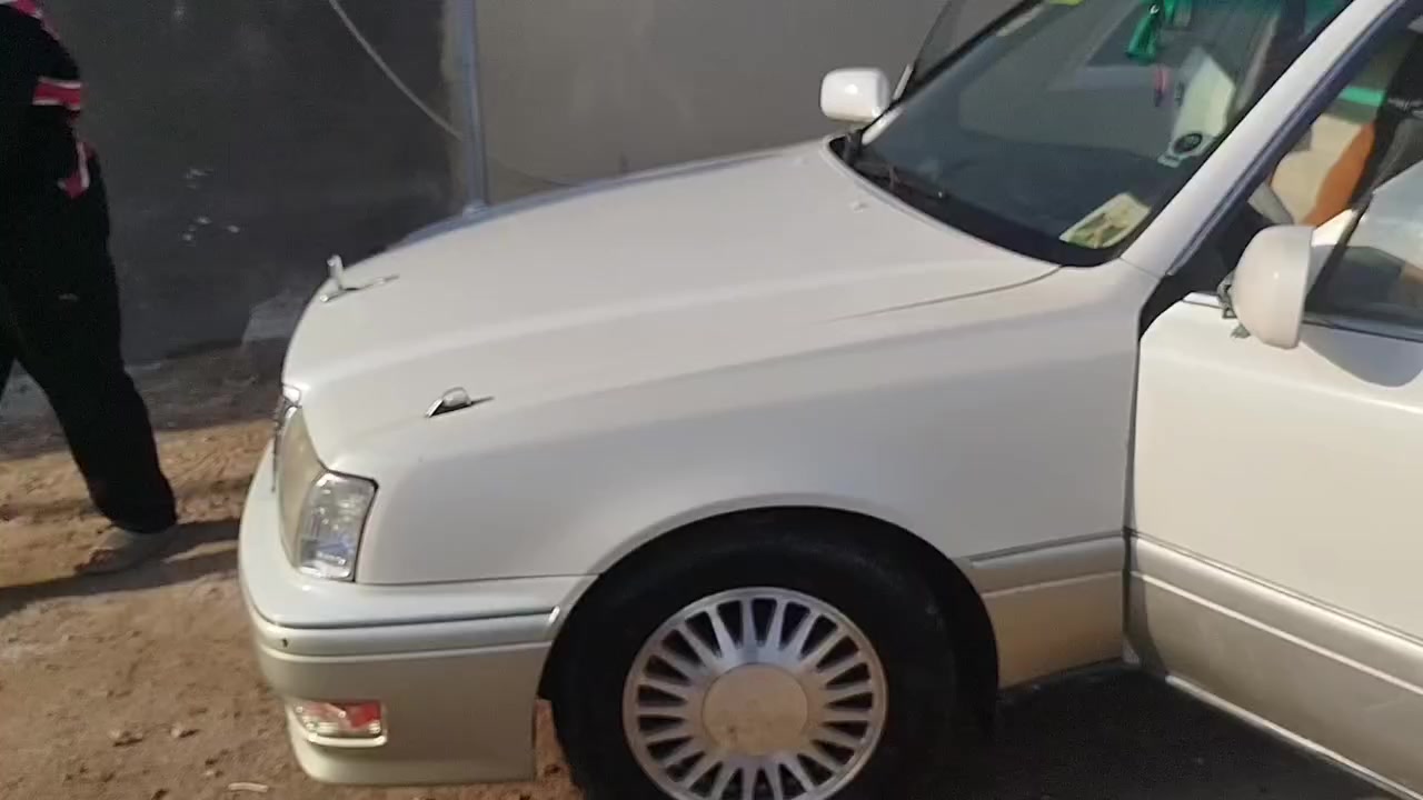 راس الثور فلات 97 رقم نكليزي مشروع وطني مكينه وكير وحداديه فول مكينه 3000 تبريد ناصرية مركز *********** مكفوله من الكصه ونقل واصوليات والعيب الشرعي سياره ستخدام سخصي السعر 115 وبيه مجال
