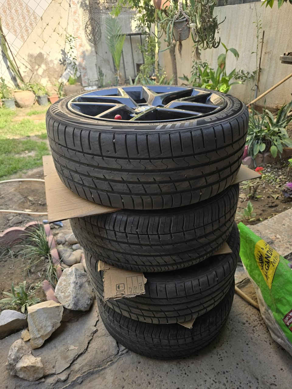 سلام عليكم ٤ ويل كاب ١٨  مع التايرات شبه جديد  فقط ويل واحد بي طسه
السعر ٨٠٠ وبيهم مجال


**إذا كنت صاحب هذا الإعلان وتريد حذفه لأي سبب، رجاءا أرسل رسالة إلى الدعم الفني**