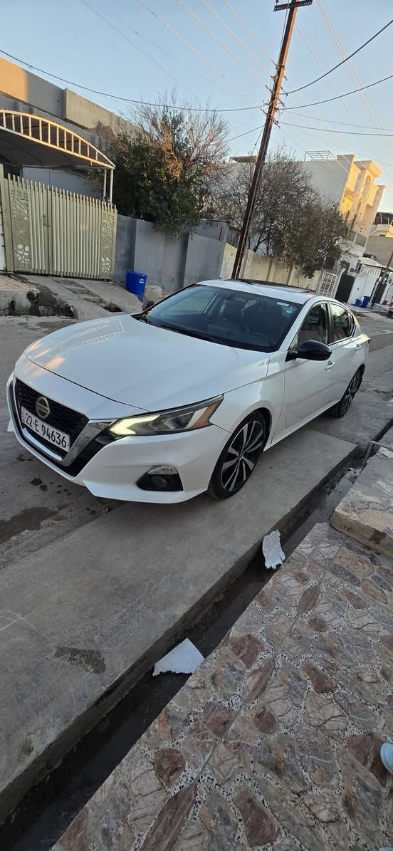 التيما موديل ١٩ 
فول فول SR سياره كيلن ما بيه اي شي لا صبغ ولا 
0751 11 33 951 
بيه وتساب ديبيس, كركوك
