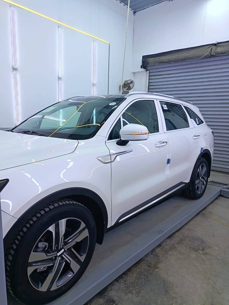 السلام عليكم 
سورنتو 2023 ( خـليـجـي )
فول فول مواصفات بصمة بارنوما 
السيارة رقم بغداد باسمي
لسيارة كفالة عامة عدى رصعات مسحوبة بي دي ار
ماشية31الف سعر300$بيه مجال
السيارة  لضمان شركة الدولية العراقية
مواصفات السيارة
1.بصمة
2.بانوراما
3.حساس امامي خلفي 
4.ويل كب حجم 19عدد5
6.اشاير بالمري
7.كروز سرعة
8.تحكم ستيرن
9.مري شفط
10.سايد بريك بصمة
11.بك لايت لد
12.نضام ترحيب
13.محرك 6 سلندر 3.500
18.شاحن لاسلكي
19.كير ماوس
20.اريل نفكيشن
21.كشنات تغليف جلد اصلي
22.مقاعد عدد 7
23.ثلاث قطع تبريد
25.يدات كروم
26.درايف مود اربع وضعيات للقيادة
27.بصمة ابواب
28.كشن السائق والراكب كهرباء
29.الكشنات الخلفية كهرباء 
30.كامرة دوارة
31.لد نهاري
34.مانع انزلاق
35.اوتو هولد
36.شاشة متصلة
37.تبريد بيانو لمس
38.انارة محيطية
39.جنطة كهرباء 
40.داخل صاج
مكان السيارة بغداد المحمودية او البياع 
***********
***********
