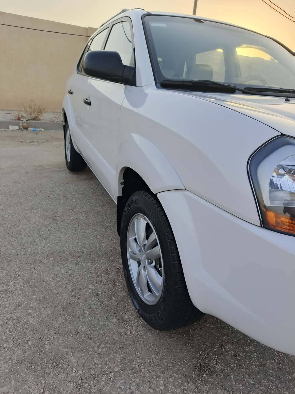 اليدور جديد واخت الزيرو توسان موديل 2009 لالون الشركه بلكشنات مكفوله كفاله عامه حتى الدعاميات حتى البلاستك حتى من الشخط والبارد سياره بوضع الزيرو على ايدي من الشركه لحد الان سياره جديده بمعنى الكلمه بعدها فابلون الشركه وكتلوكات الشركه وعدتها بيها ماشيه 109 بيها دواخل وغرفه الى زيرو سبيرها ما مشتم الهوه بعده ما نازل سياره جديده بمعنى الكلمه برغي 10 ما مفتوح بيها كير مكينه كفاله عامه حداديه وتراي زيرو شرط تخم تاير جديد مكينه 2000 عل شركه ما مفتوحه من القطع النوادر بهيج نضافه وجداده وعلى ايدي رقم سلمانيه النكليزي الجديد سنويه لل 2031 تحويل مباشر او وكاله وسياره مكفوله حتى من التكحيل حتى الويل مكفول السعر 122 وبيها مجال بسيط مكاني بابل القاسم ***********. ***********

