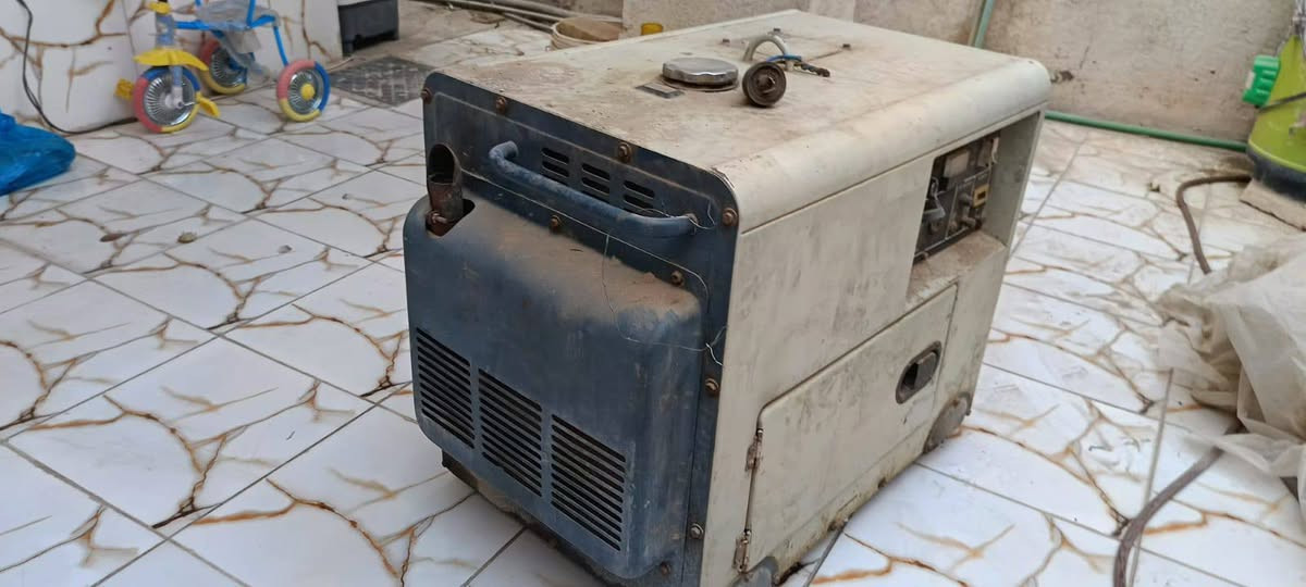 مولد كاز كاتم نكره سلف 5k عشرين أمبير السعر 400


**إذا كنت صاحب هذا الإعلان وتريد حذفه لأي سبب، رجاءا أرسل رسالة إلى الدعم الفني**