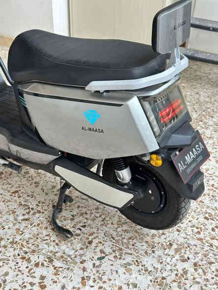دراجة شحن للبيع شركة الماسة جاهزة من كلشي فقط بطاريات ضعفت بسبب استمرارية العمل عليها
اللي يحب يحجزها 
يراسلني خاص ويدلل او يتصل على الرقم 

***********
***********
