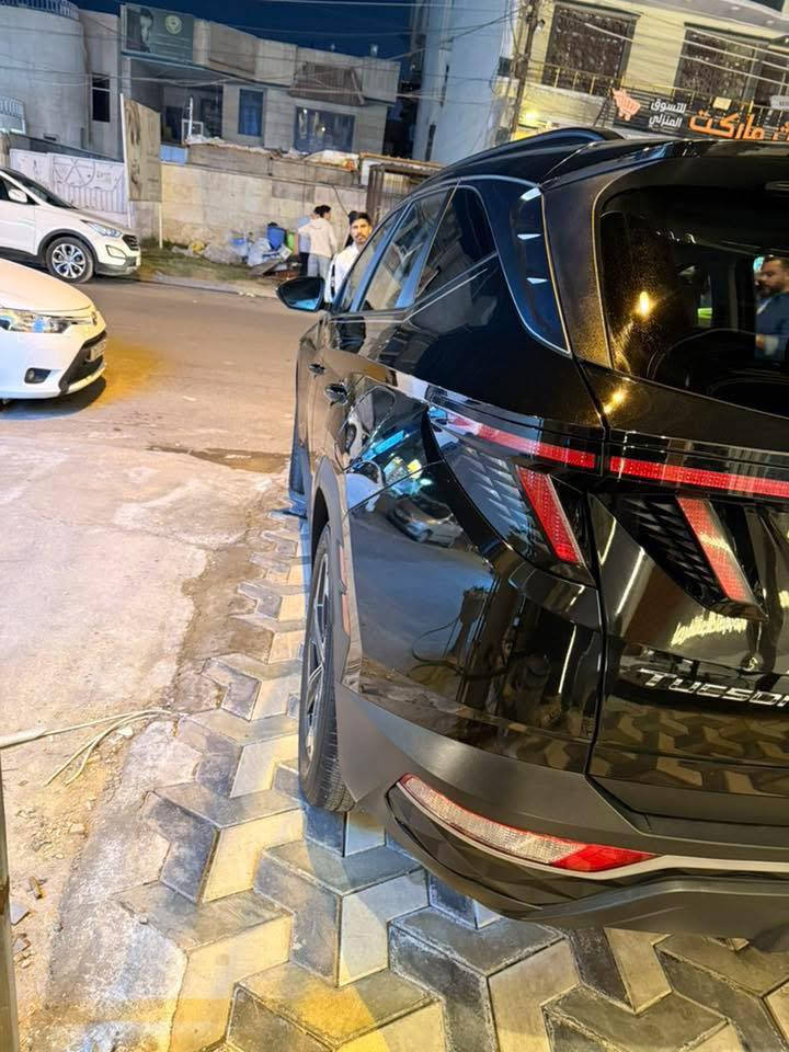 هونداي توكسان ( 2023 ) SEL وارد أمريكي ضرر واضح بل منشور بدون دواخل لا لغد لا شاصي ولا ايرباك حتى حجر البيئة موجود بيها

السيارة مستخدمة قليل / ماشية 16 الف ميل .

  ((ابيع على الفحص وين يعجبك افحص ))

رقم بغداد هزه جديده وسنويه لحد 2029  تحويل مباشر

محرك 2500 

رادار امامي❗️تحديد مسار/ سياقه ذاتيه 

اوتو بريك /توقف ذاتي عند الاقتراب 🚳

رادارات جانبيه وخلفيه  ⚠️النقطه العمياء

لايت زينون بجم لدات فول Led

مانع انحدار ⛔️مانع انزلاق ⛔️

هاند بريك بصمه⚡️اوتو هولد / فتحة سقف

شاشه تدعم 📲Android Auto/car play

خرائط Gps📌كامره خلفيه 📷

انظمة قياده  Sport/Normal/Smart/

فول تحكمات ستيرن / كروز مثبت سرعه

كشنات تدفئة وكشن السائق كهرباء

سستم صوت 8 🔊 سماعات

داخل اسود جلد ، منافذ USP/ 12V 

ويل كب كروم /حساس اطارات

السياره جاهزه بدون نواقص واحله من الصور

السعر 21,000 دولار وبيها مجال بسيط 

للتفاصيل رقمي  ‭ ‭***********‬
