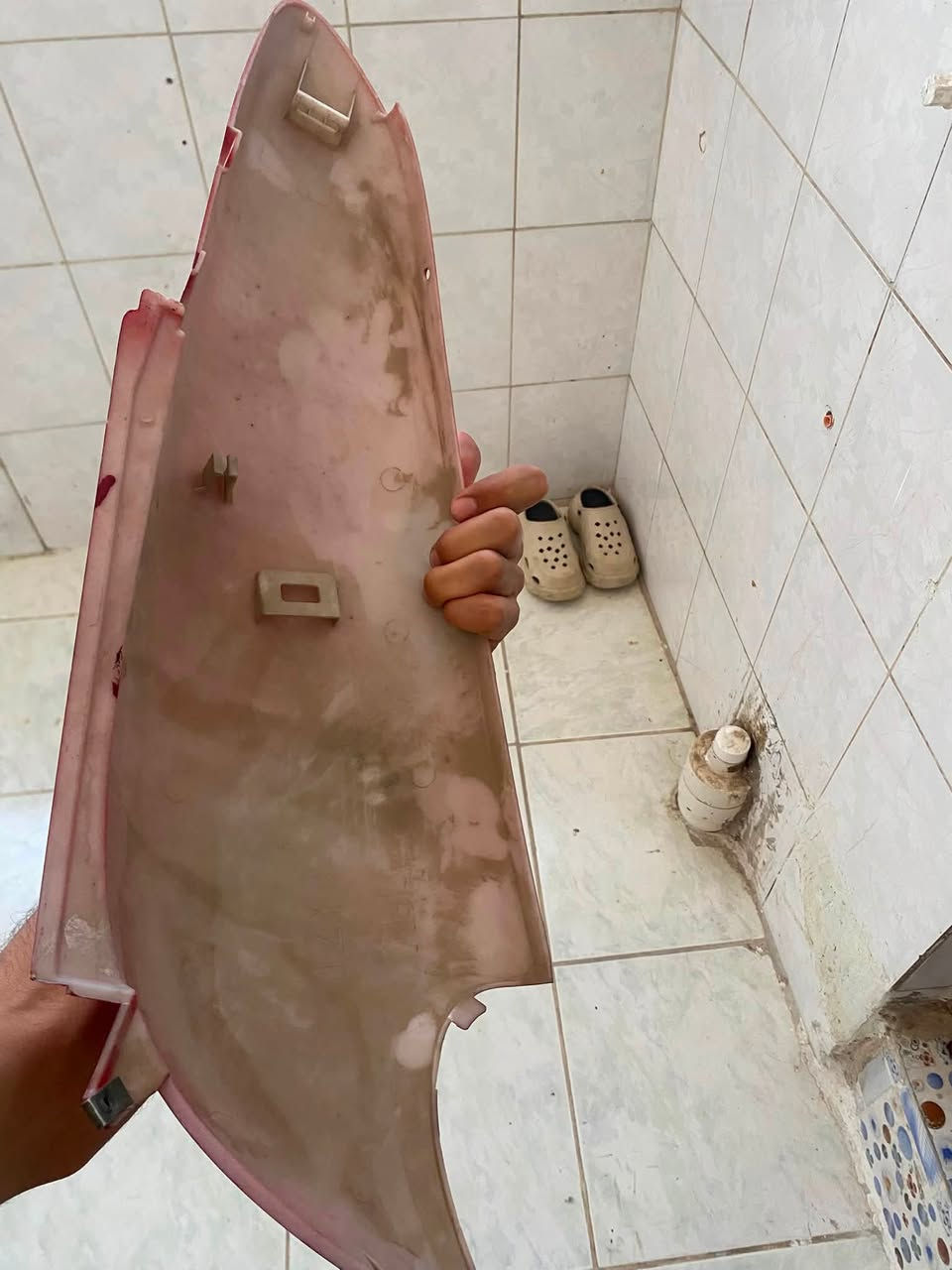 السلام عليكم كفرات فله نظيفات  للبيع مكان كوت داموك موجود توصيل اي ستفسار على هذه لرقم ***********
