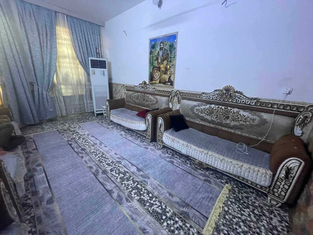 السلام عليكم بيت للبيع مدينه الصدر الداخل قطاع 49اخير فرع المساحه ١٤٤ طابقين بناء جديد السعر خاص 
***********
