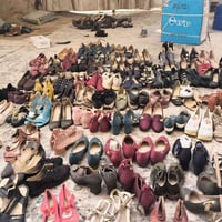 أحذية نسائية • تصفية محل • ١٣٠ زوج
