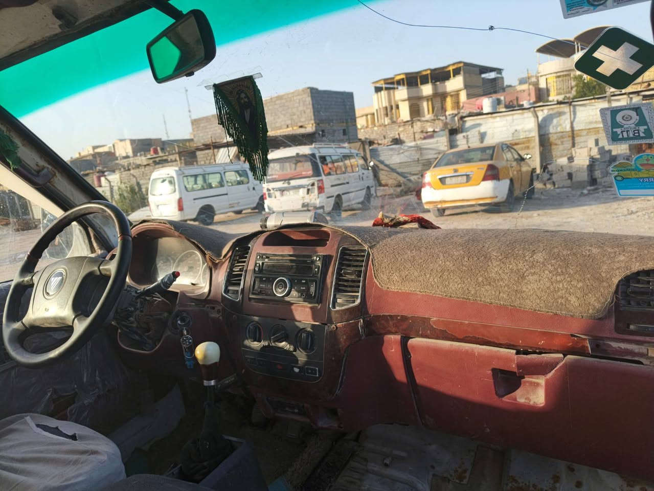 السلام عليكم ورحمه فتون موديل 9 كير ومكينه واكسل وتخم تاير بس بيه صوت جكجكه مال بطل الدهن بلمكينه السياره رقمه بغداد وبسم مره بغداد وتريد تحويل السياره يرادله شعار بلتكمه والبدي شوفت عينك السعر 30 وبيه مجال مكاني بصره حي الزيتون وهذا رقم تلفوني بس واتساب *********** بس وتساب
