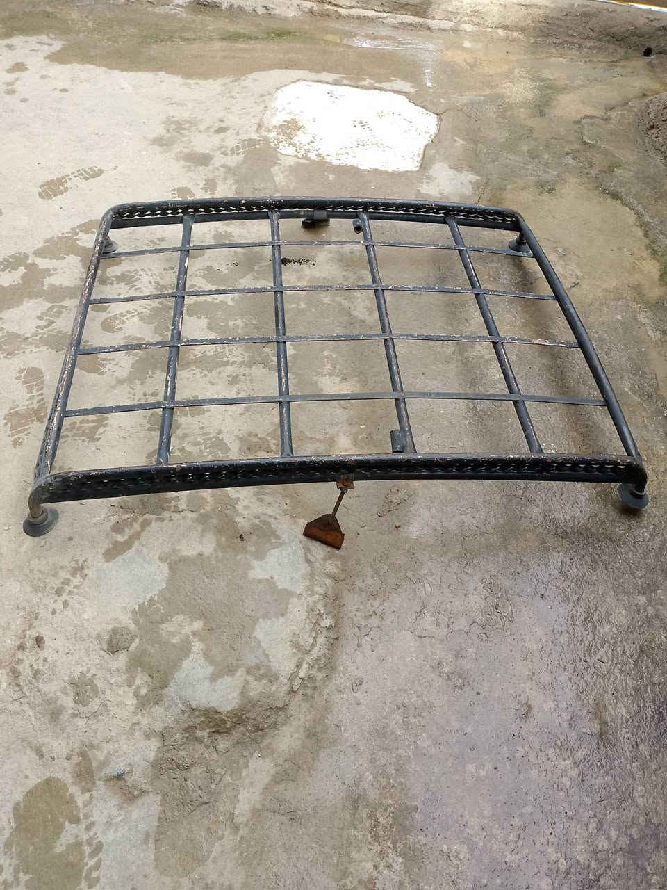 سلام عليكم ورحمه الله وبركاته سيبايه للبيع ترهم افيو كوين مكاني موصل حي الملايين الاولى السعر 40 الاستفسار على هذا الرقم ***********
