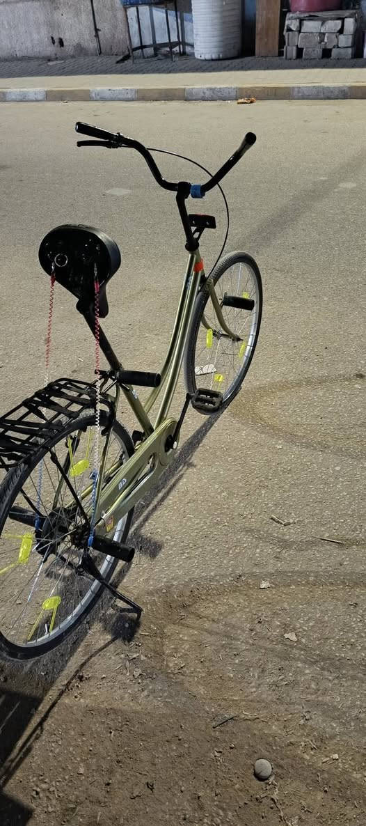 السلام عليكم باسكل زيتوني مديل 2022 شركه بي دي باسكل نضيف جاهز من كلشي مكاني نجف حجم 26 رقم الهاتف *********** السعر 130 💕 النجف, العراق
