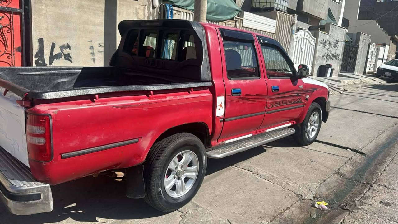 دێر ٢٠١٢ 
بێ دەعم بێ لێدان سەیارەکی توند و تۆڵ ماڵی دۆستە، مەکینە بەخی بیلادی مەڕغوب، دەشبوڵ مەرزیە. کارەبایی هەمو قەلبی ئیش دەکا و دەسکاری هیچی نەکراوە لەسەر شەریکە ماوەتەوە گەر موشتەری نیت تکایە سەرم مەئێشێنە معامەلەیەکی برایانەی تێدایە نامە بنێرە یان پەیوەندی بکە.
*********** أربيل, العراق
