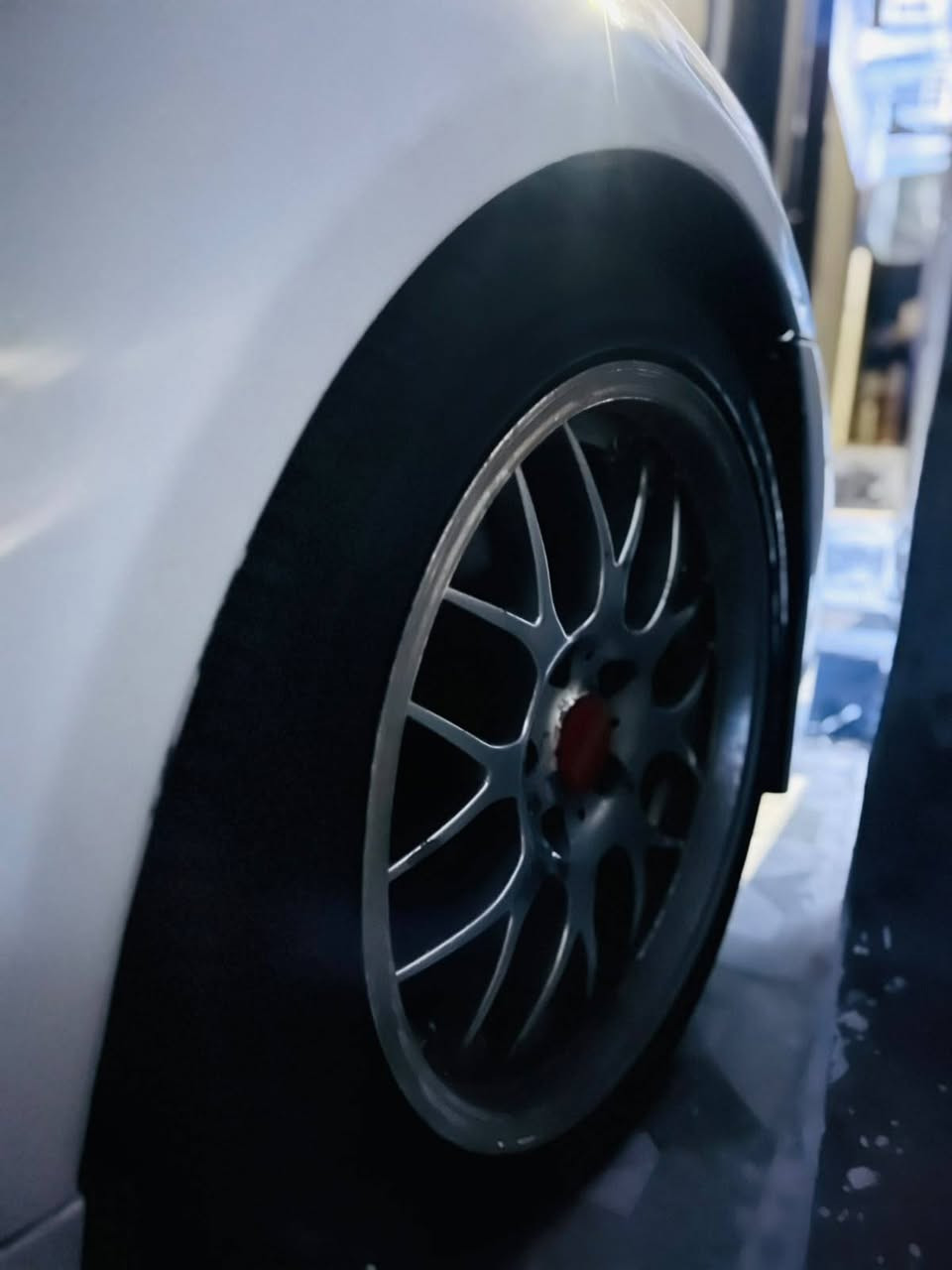ويل BBS مع تخم تاير جديد مكان بغداد 
***********
