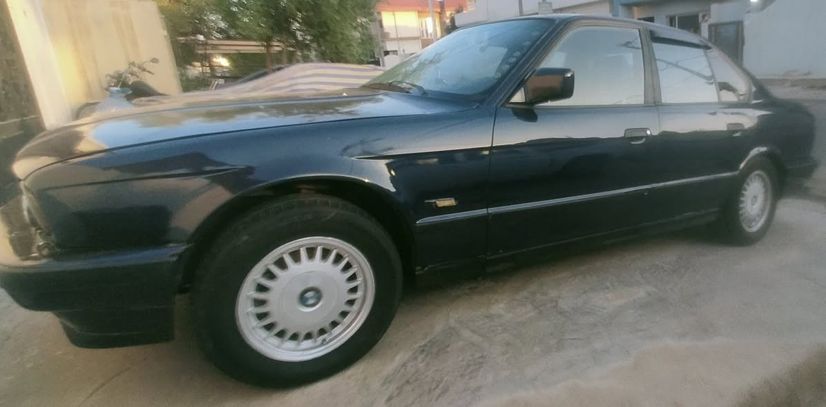 بیئێم525 بۆ فرۆشتن نرخ49گڵا
بەشرتی تەحویل و غەرامە ڕەقم ئەنبار
سەنوی تازە31 مەشروع وتەنی
گێرومەکینەی بەشرتە ئۆتۆماتیکە
4جام کارەبا کوشن جلدە تازەیە
بۆ زانیاری تیل که..
***********
*********** كركوك, العراق
