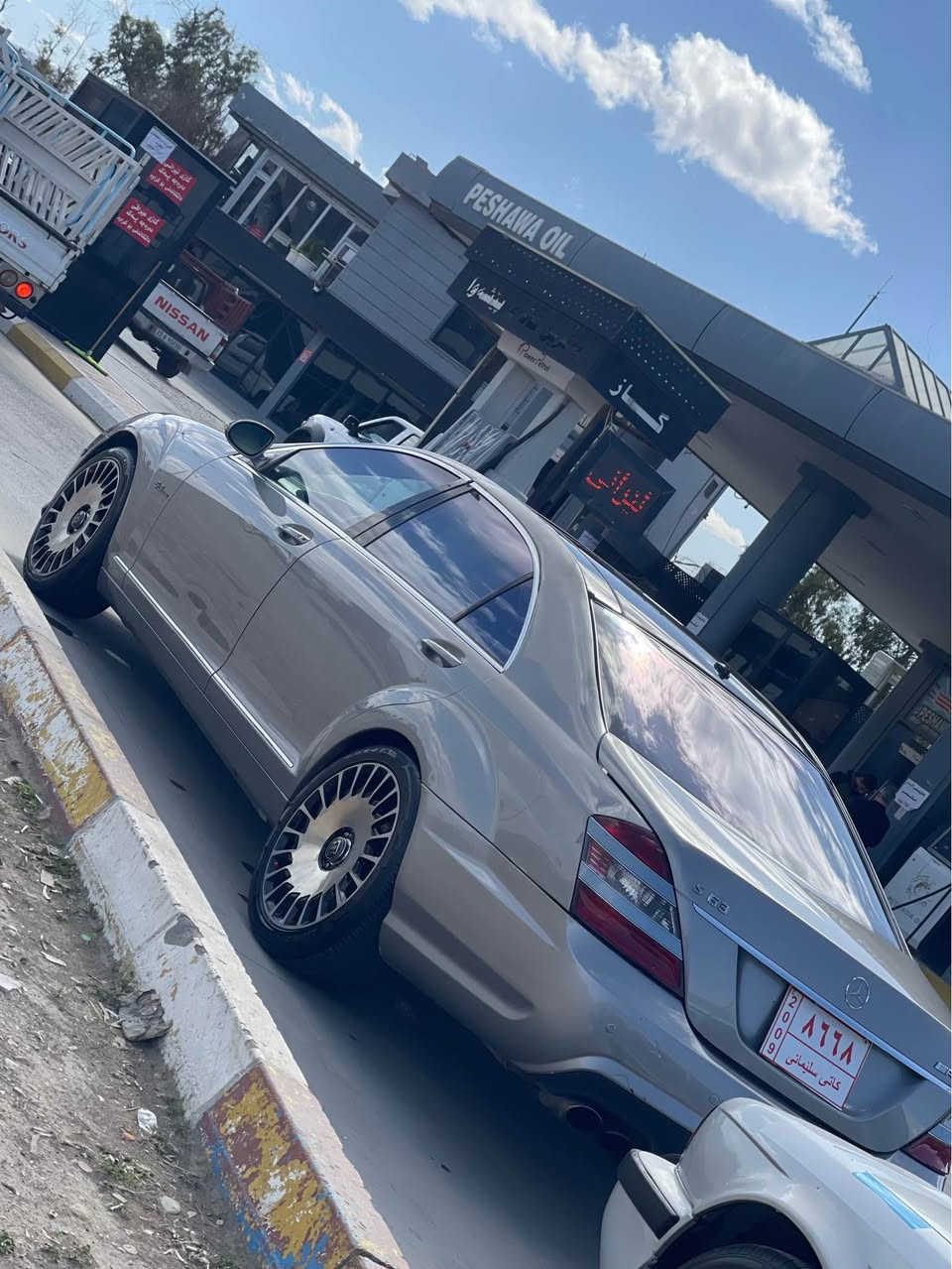 مارسیدس s class  v8مووس مووس فوول فوول مواسەفات دوبەیە کارەبای و گێر و مەکینە مەزبووت سعری ٦٢ گەلا کەمێ مەجال گۆرینەوەش ژمارەی موبایل *********** فایبەری لەسەرە السليمانية, العراق
