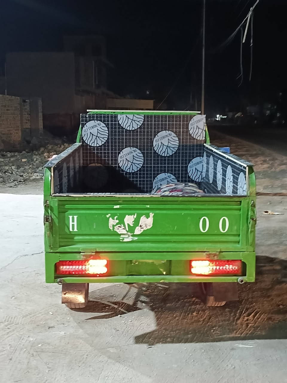 السلام عليكم ستوته جمره صقر موديل 223ستوته مكفوله كفاله عامه اوراق اصولي تخم تاير كهربائيات كله كامله 
سعر1650وبيه مجال قليل حك جيه
المكان حله ورديه خارج يم معمل ابو كيره 
رقم الهاتف ***********
