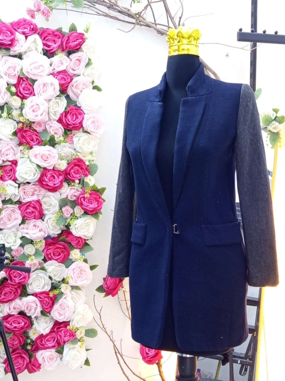 مرحبا بنات حبيباتي اليوم باقي اخر كم قطعه كوت القطعه على ٧ و ٦ و ٥ الي يعجبكم صورو دزو واتساب ***********
 أو فيس بوك اتشرف بيكم حيل حلوات وراقيات وانيقات
