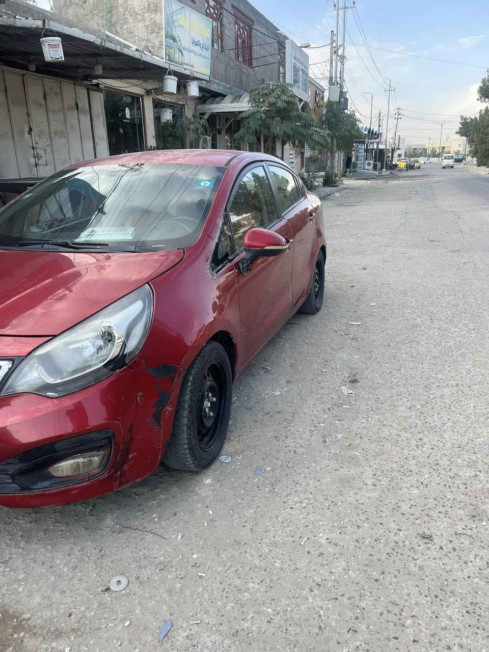 سلام عليكم للبيع او مروس حسب القناعه ريوو 13 مصبوغه عده قماره سبب جراد وبيهه باب سياق مبدل بدون ضرر داخلي 1600محرك كير تبيرد عل شرط حداديه بيهه طكه دبل صوب سايق ماكفل حداديه اكفل مكينه وكير وشواصي ودواخل مكاني نجف  رقمه نجف الدولي  رقمي *********** ملاحضه قماره ماصبغته علمود الشكال جان بيهه فابيون وشلعته حته ابين كلشي  سعرهه 72وبيهه مجال
