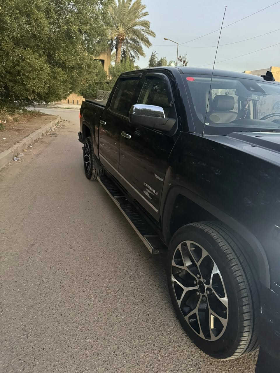 سلام عليكم جمسي سير موديل ٢٠١٨ سيار دنلي
مواصفات فول من عده الفتحه حادث بسط جاملغ امامي في امريكا  مكان سيار بغداد الاسكان شراي يدخل خاص ***********
