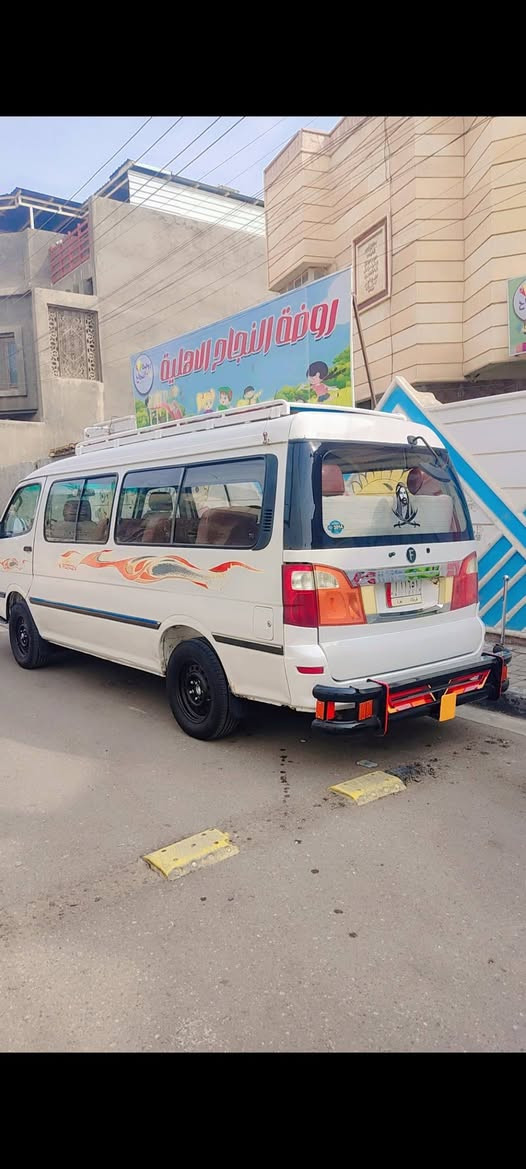 سياره فتون للبيع مديل 2013
سياره جاهزه مكينه كير واكسن ع الشرط تخم تايرات جديد كهربئيات شغاله مصفره هيئه وغرامات ولاربع مطلوبه سنويه لغايه 2028 
سعرهه80
رقم ***********
