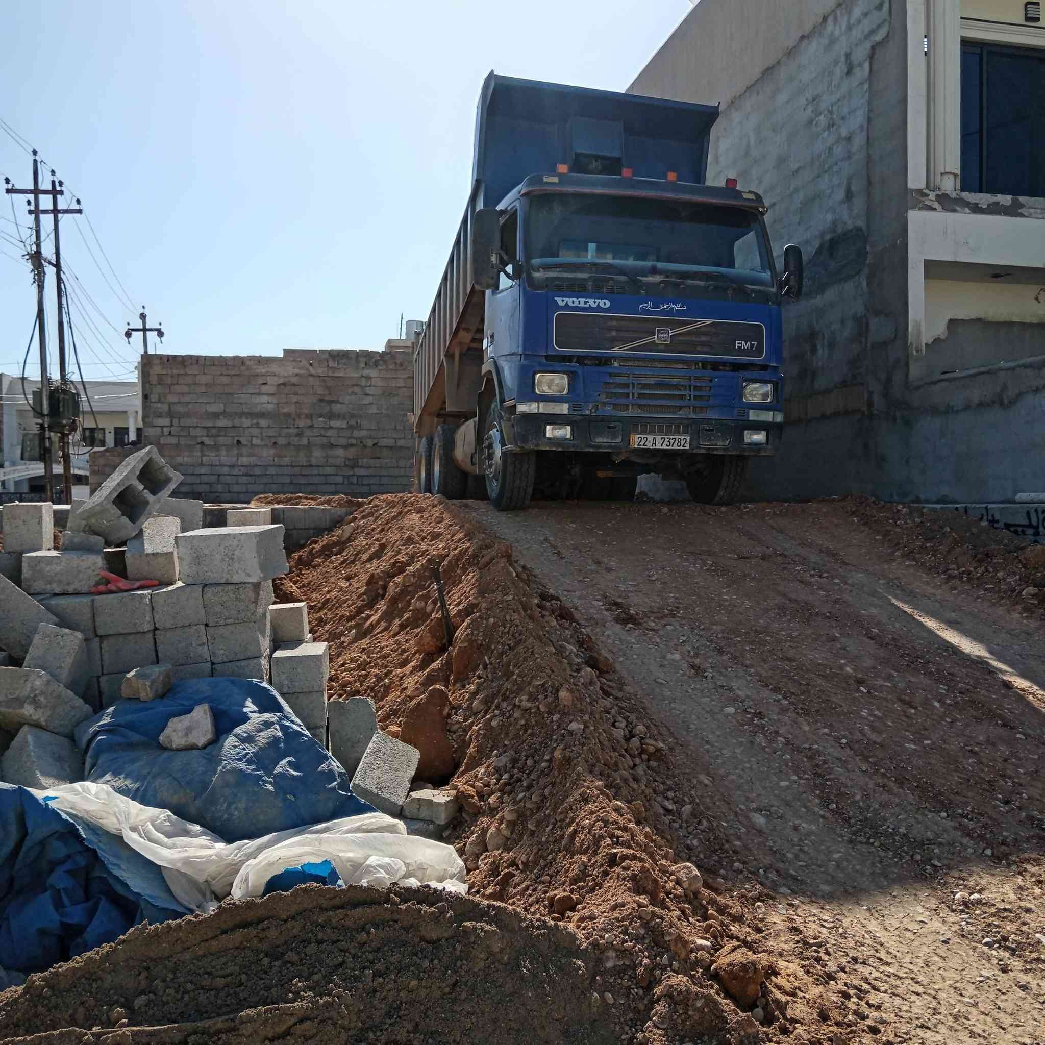 فالفوFM7 بم ونوزل حجم المحرك 310 لا صرف ولا بخار شرط سحال جوب كير 3 ×3 شاصي طويل بلادي رقم أربيل جديد سنويه بسمي قلاب جاهز على شغل زوج تايرات تريد /الحموله 12متر/طول البودي 520 السعر 230 وبيهامجال العنوان كركوك *********** اتصل    *********** اتصل
