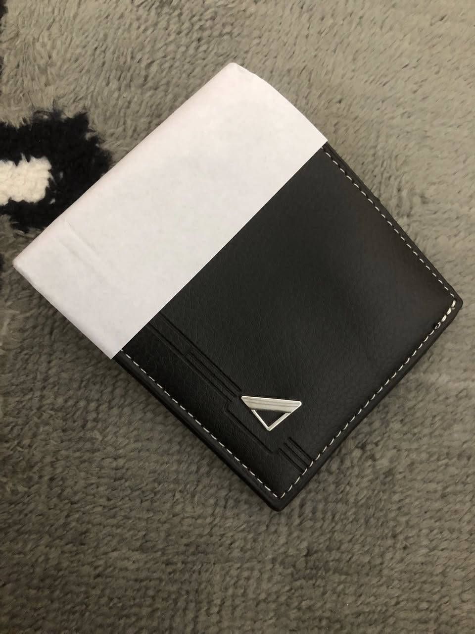 السلام عليكم عندي من هاذي المحفظه ٢٦ وحده ابيعهن كلهن سعر طيب بالعافيه عليك


**إذا كنت صاحب هذا الإعلان وتريد حذفه لأي سبب، رجاءا أرسل رسالة إلى الدعم الفني**