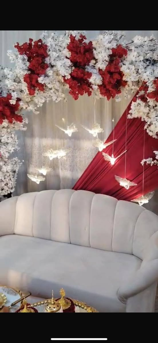 متوفر كوشات بعده الوان وتصاميم مختلفه للبيع   للاستفسار الاتصال على الرقم ***********
