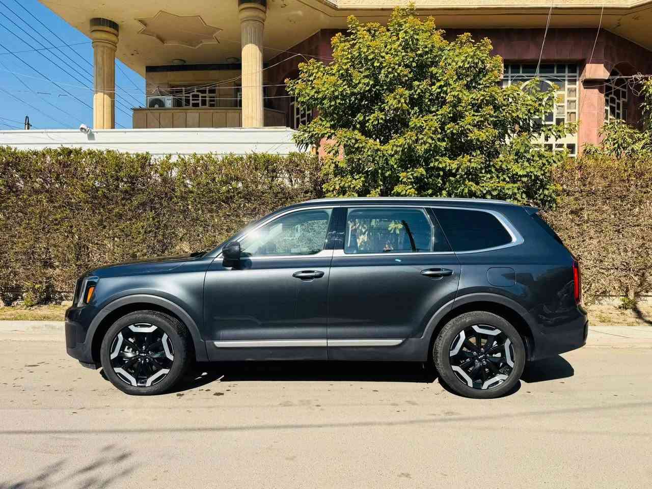 كيا تولورايد S موديل 2024
محرك سته سلندر 3800
رقم أربيل بأسم شركه تحويل وكاله ثاني يوم 
وارد امريكي حادثه مثل ما موضح بالصور  
بنيد وربع جاملغ صبغ دواخل سليمه  
مواصفاته:- بصمه ,فتحه ,داخل ابيض ،كشن خلفي منفصل ,رادار امامي خلفي جانبي ,مقاعد كهرباء ,مقاعد تدفئه ,لايت زينون عالي ناصي ,حساسات خلفيه ,كامره خلفيه, دشبول ديجيتال متصل   ,اشاره بل مري ,تحديد مسار 
للاستفسار الاتصال على الرقم 
*********** اتصال 
*********** واتساب
