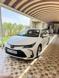 كورلا موديل 2025 شكل الخليجي هايبرد مكفولة كفاله عامة  ماشية 23 الف كي...