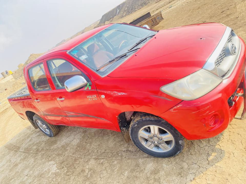 السلام عليكم 
سياره للبيع فلاونزه مديل ٢٠٠٩  رقم بصره بسمي شاصي ١٩كويتي كير عادي مكفوله ماعده مكانات صبغ بدون ضربه  تخم تاير سعر 130 مكان ناصريه 
رقم الهاتف ***********
