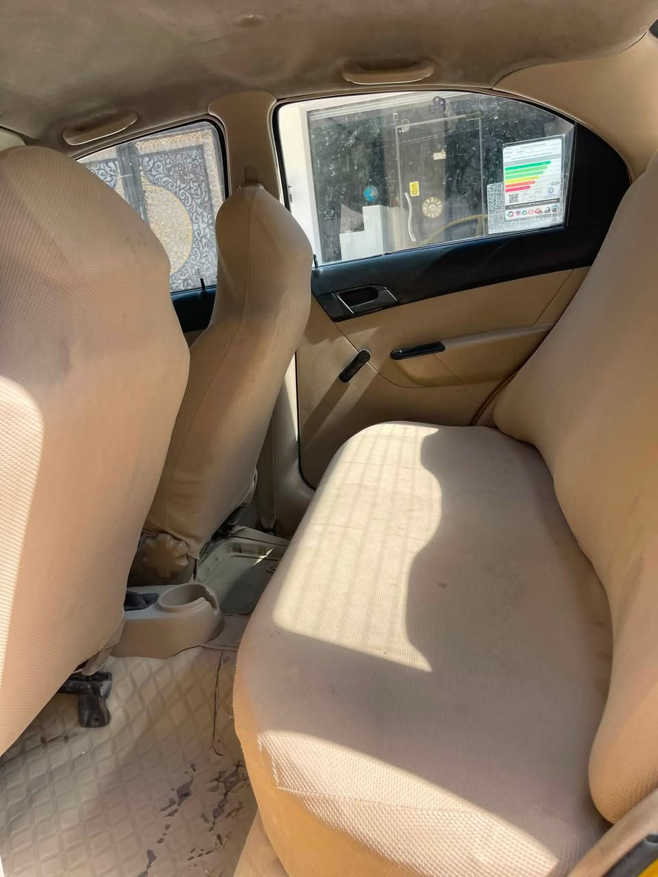 السلام عليكم  
للبيع او المرواس 
افيو تكسي 2009 خليجي مفتوح مو مسكر     كير محرك مضبوطات جداً حداديه 90% دوشمتها نضيفه كهربائيات كله شغاله رقم نجف بأسم عمي اذا تحب قبل المكاتبه اوديك اله السياره مصفره هيئه مصفرها بيدي .   مكان السياره_بابل 

السعر 45 
***********
***********
