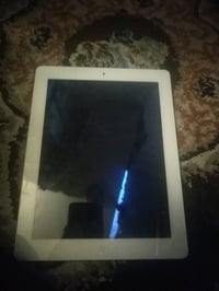 آيباد • شاشة سليمة • مناسب للشغل
