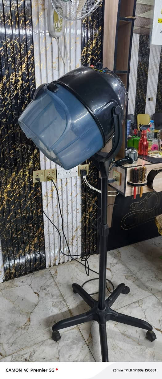 اسلام عليكم خوان جهاز ينشف اشعر حار وبارد نضيف مامستخدم هواي اشراي يراسني او ينتصل عليه مكاني واسط منطقه الوافدين ***********
