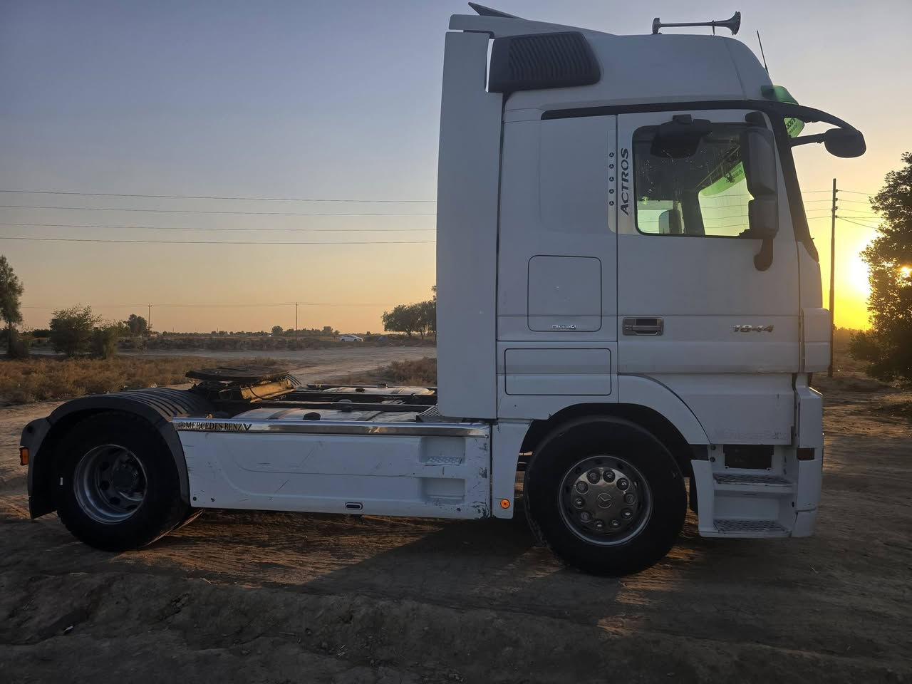 سلام عليكم لبيع كتروز موديل ٢٠٠٧ معلايه ٢٠١٣ رقم قادسيه راعيه موجود وتحول وهزه جديده سياره جاهزه لعمل سنويه ضايعه مسوي بيه بلاغ من لمحكمه عليه غرامات ٣٧٠٠  لغرامات عله لمشتري مكفوله محرك كير شاصي قماره  لسعر ٢٠٠  تصال ***********
