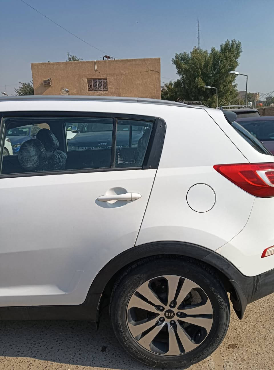 سبورتج 2012 خليجي مكينة 2000 كير مكينة حدادية مكفوله بيه البابين وجاملغ خلفي وملاون باب  مثل ماموضح بلفيديو  
العنوان بابل حلة القاسم  
***********
123
