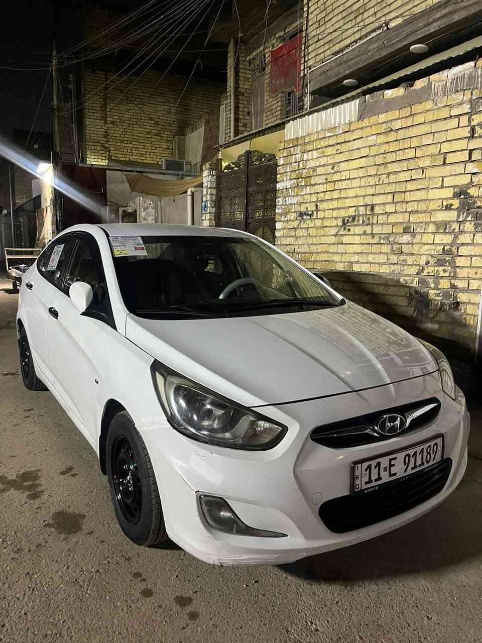 اكسنـت موديل 2013 خـليجي محـرك 1600 دوش مكفوله من كلشي صدر جديد تايرات جدد  تبريد شغال بيها صبغ فقط باب الصدر ونص لدوسه وموجود سونار وموضح بي كلشي رقم انكليزي ال جديد بسمي تحويل ثاني يوم  سعرها 95 وبيها مجال مكاني بغداد الشعب  رقمي الاستفسار *********** بي واتساب
