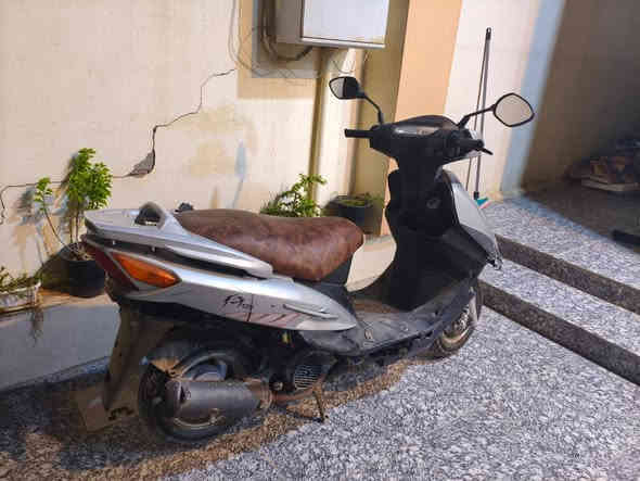 السلام عليكم
بيع مستعجل ماطور سايم رص

مكينه خير من الله مال جناي

السعر 225 الف وبي مجال حگ جيتك

مكاني رمادي كورنيش الحوز

***********
